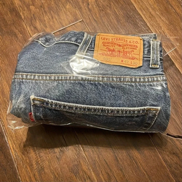 Vintage Levis 505 Straight Leg Blue Cotton USA Made Jeans - Picture 10 of 10